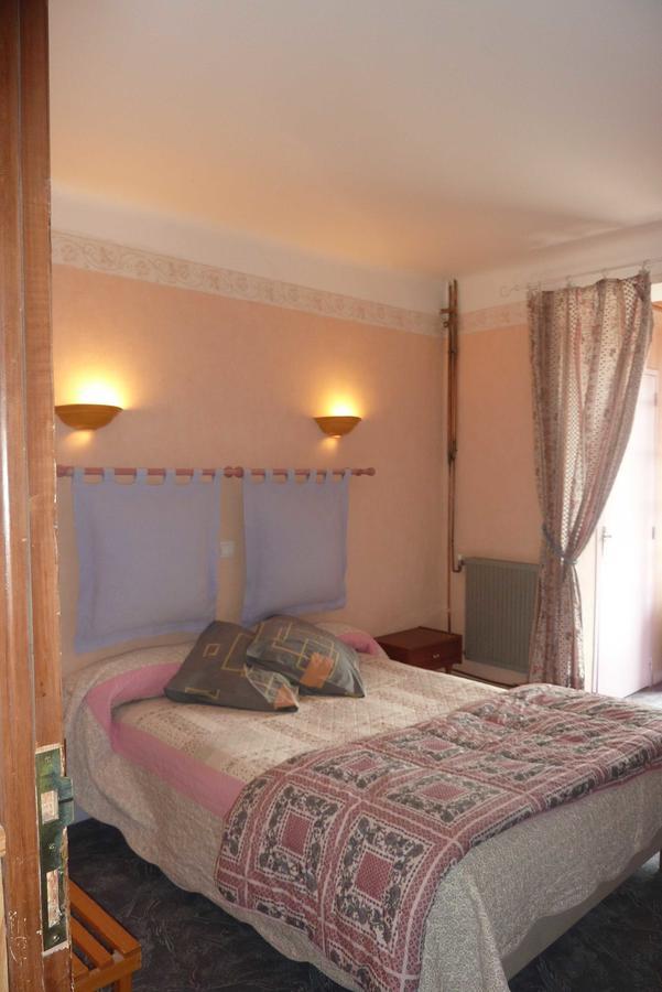 Hotel Font De Lauro Saumane-de-Vaucluse Eksteriør bilde