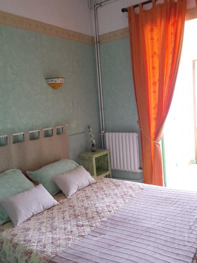 Hotel Font De Lauro Saumane-de-Vaucluse Eksteriør bilde