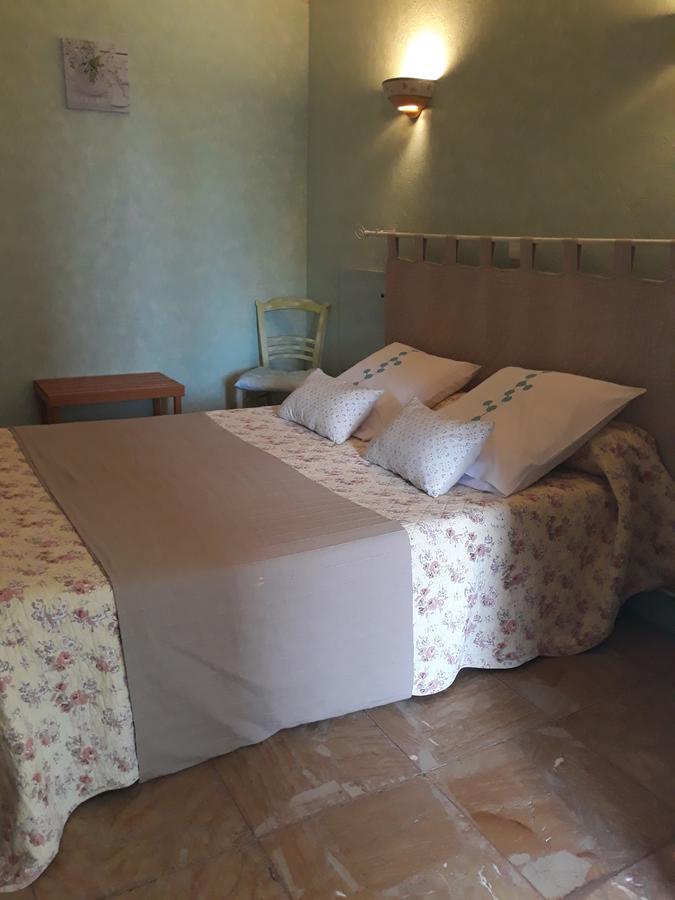 Hotel Font De Lauro Saumane-de-Vaucluse Eksteriør bilde