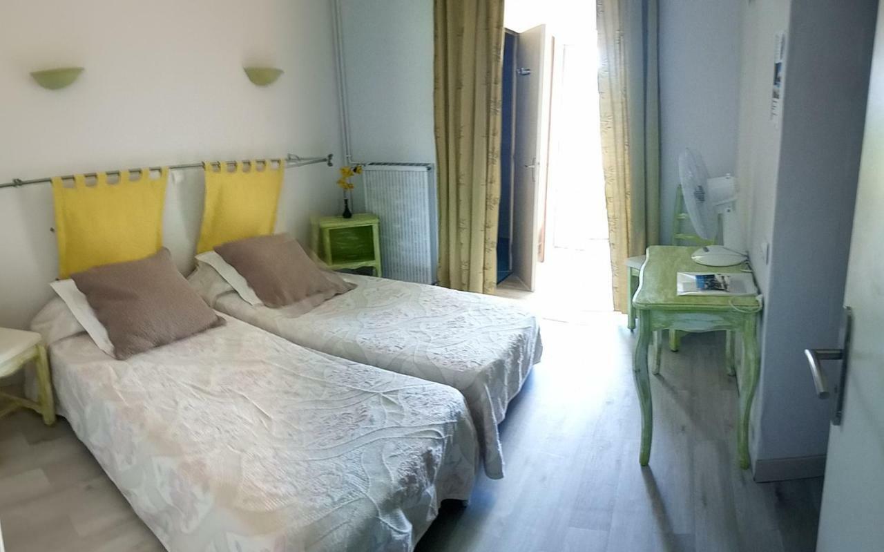 Hotel Font De Lauro Saumane-de-Vaucluse Eksteriør bilde